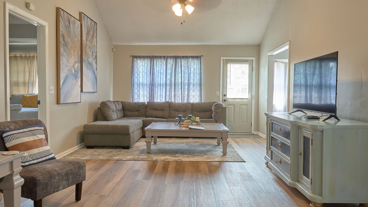 Photo of Livingroom in Hinesville