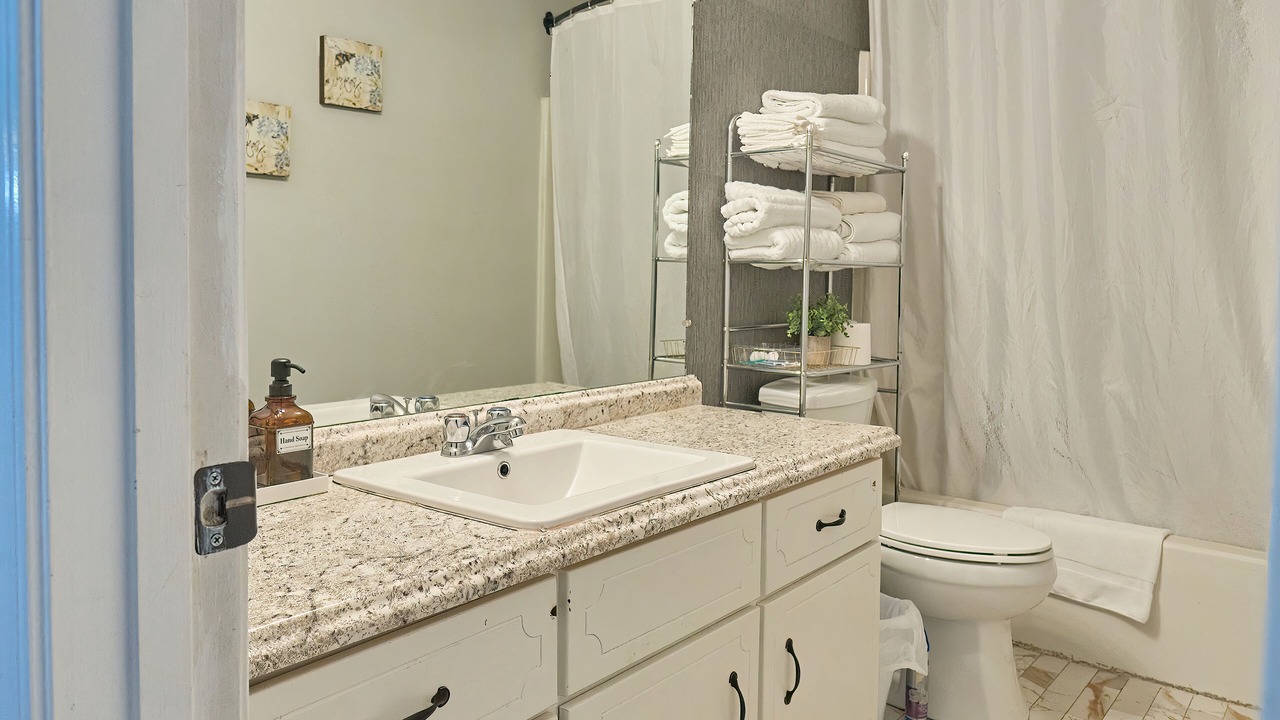 Photo of Bathroom in Hinesville