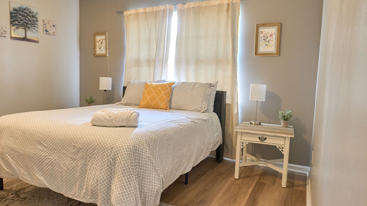 Photo of Bedroom in Hinesville