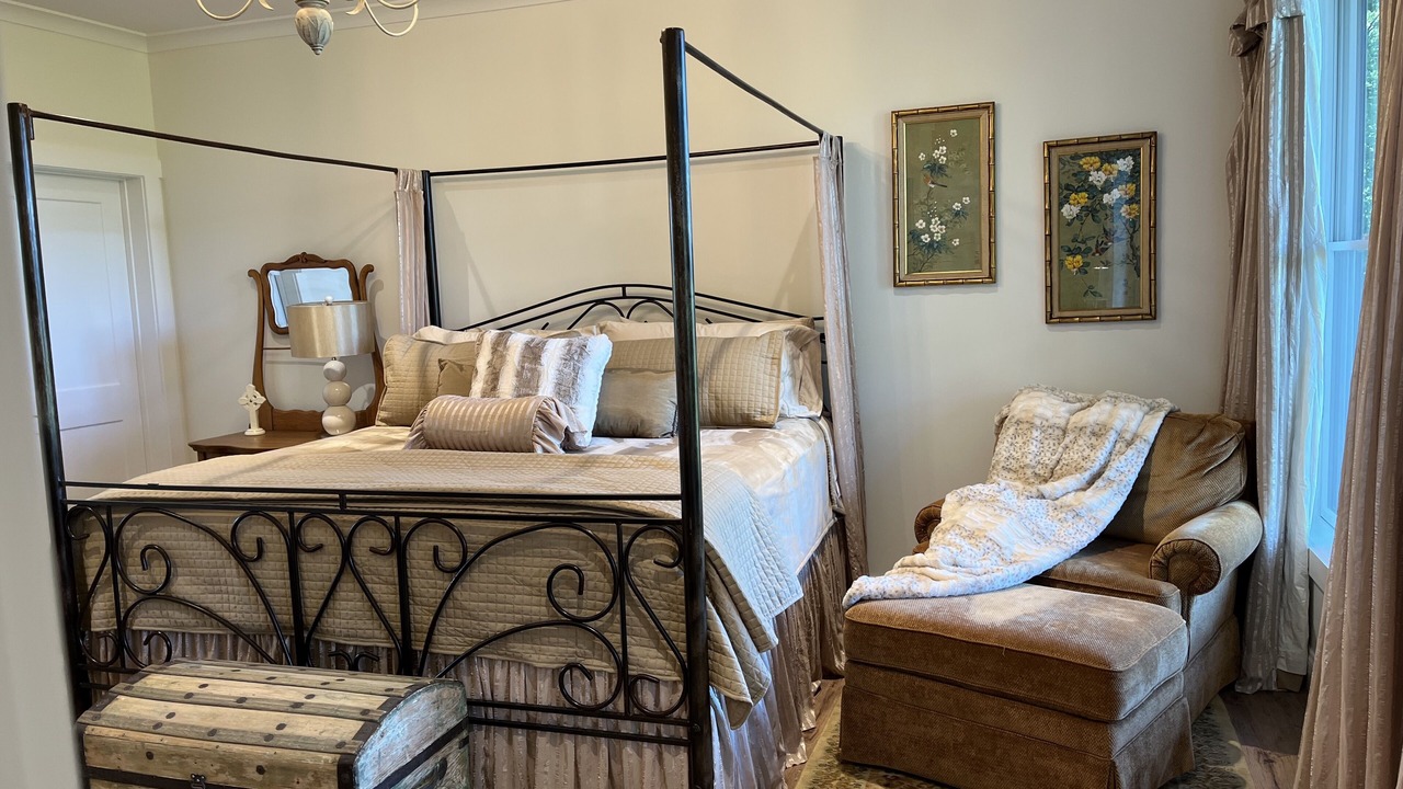 Photo of Bedroom in Eagles View