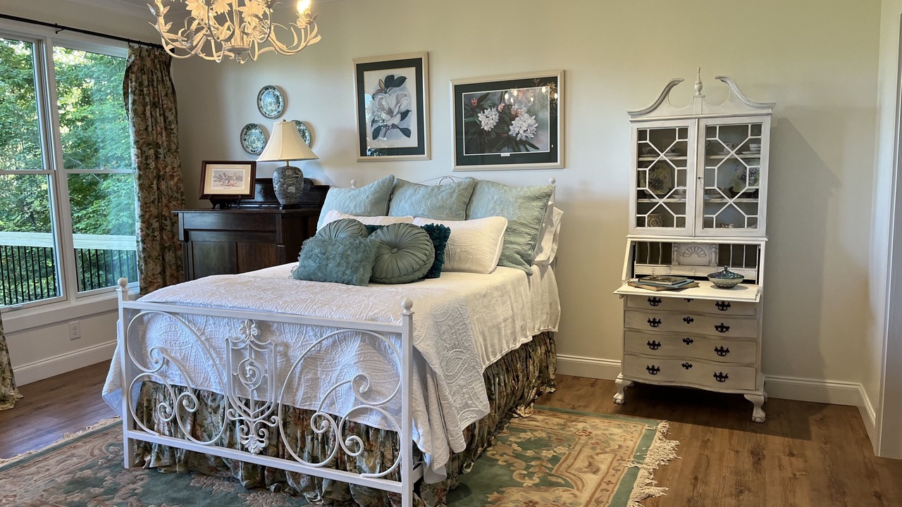 Photo of Bedroom in Eagles View