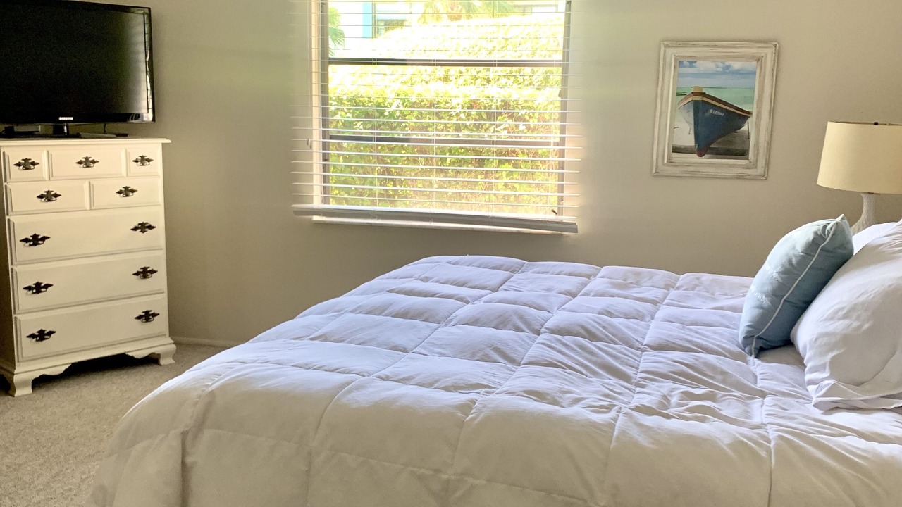 Photo of Bedroom in Indian River Shores