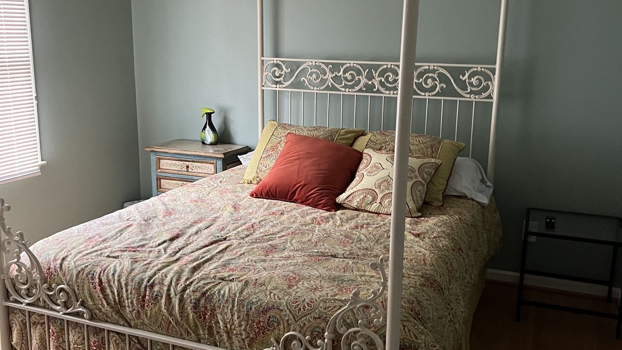 Photo of Bedroom in Bath