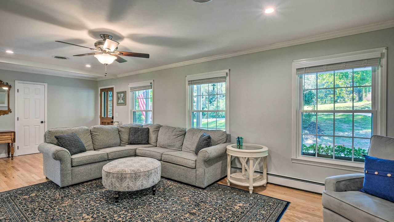 Photo of Livingroom in Clemson