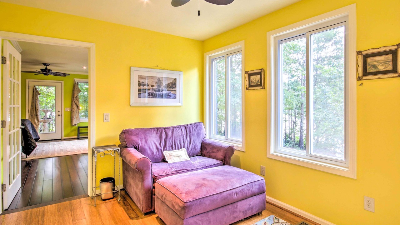 Photo of Livingroom in South Carolina Lakes & Blackwater Rivers