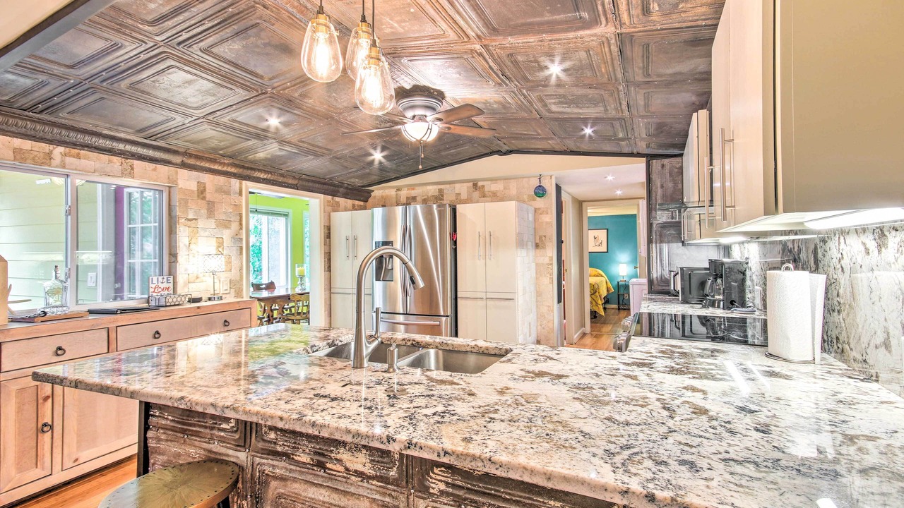 Photo of Kitchen in South Carolina Lakes & Blackwater Rivers