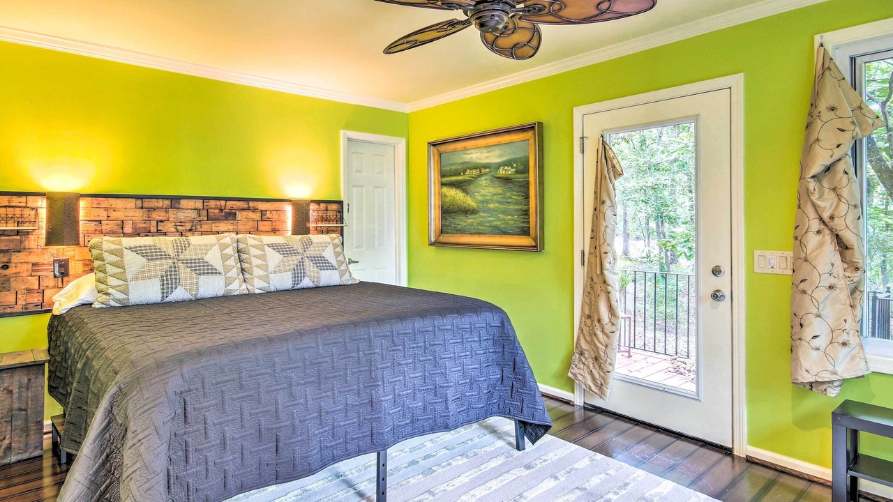 Photo of Bedroom in South Carolina Lakes & Blackwater Rivers