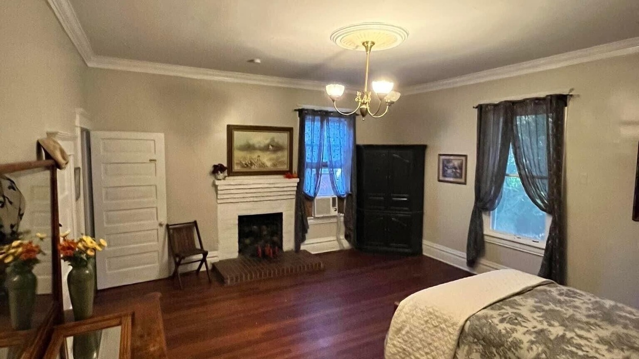 Photo of Bedroom in Allenhurst