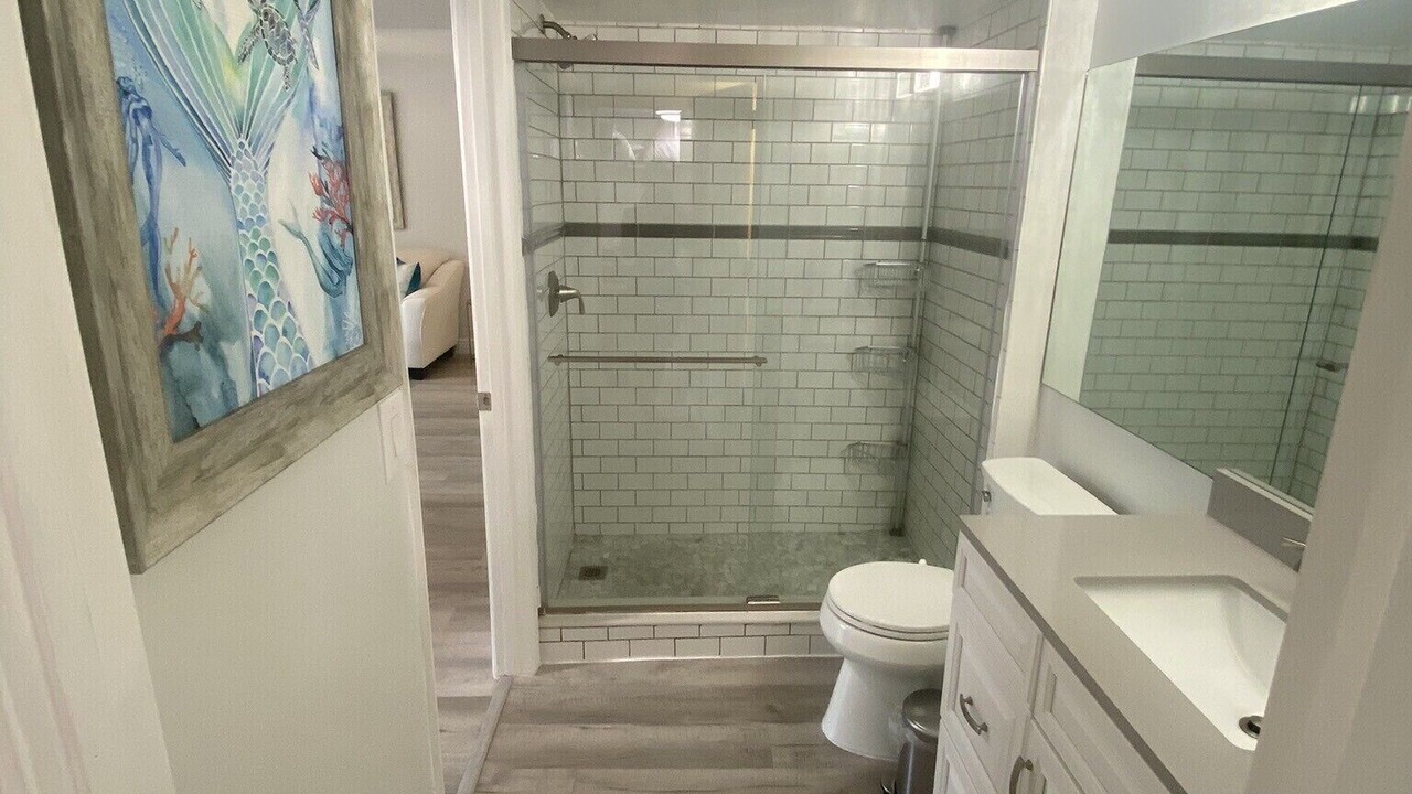 Photo of Bathroom in Naples