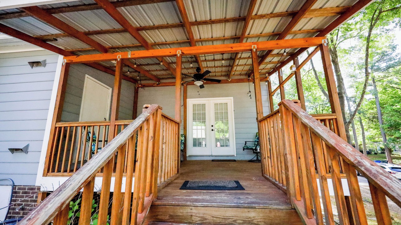 Photo of Patio Balcony in Northeast Raleigh