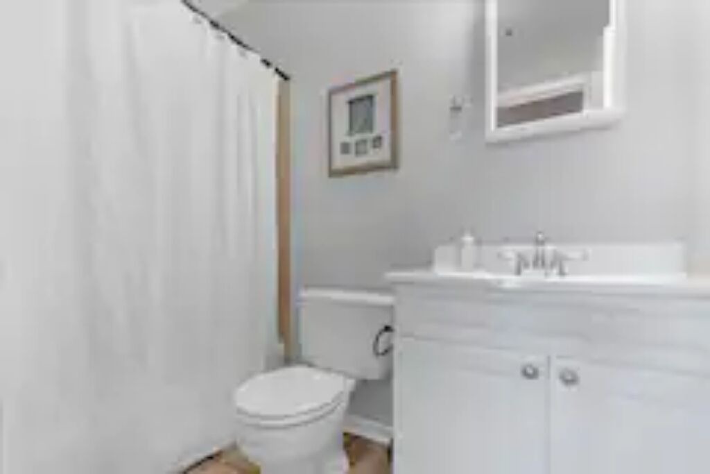 Photo of Bathroom in Hinesville