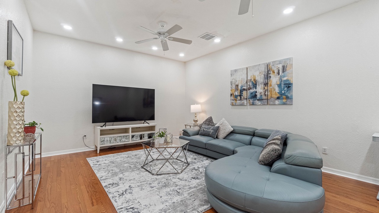 Photo of Livingroom in St. Petersburg