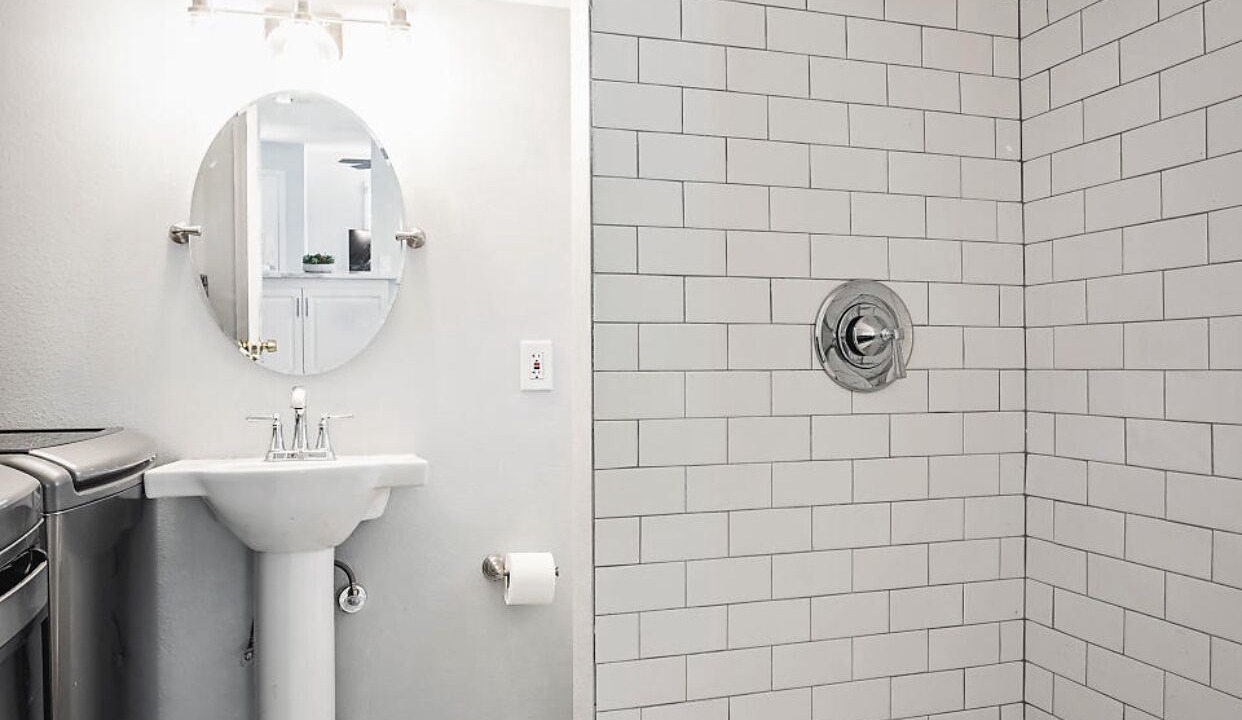 Photo of Bathroom in Plant City