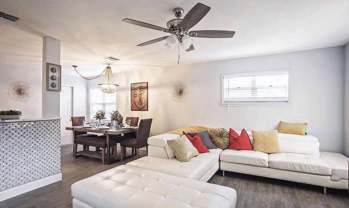 Photo of Livingroom in Plant City