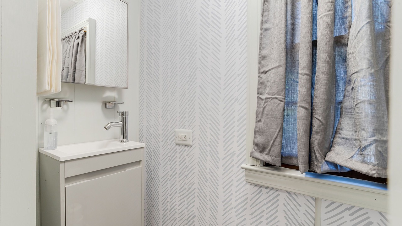 Photo of Bathroom in Townville