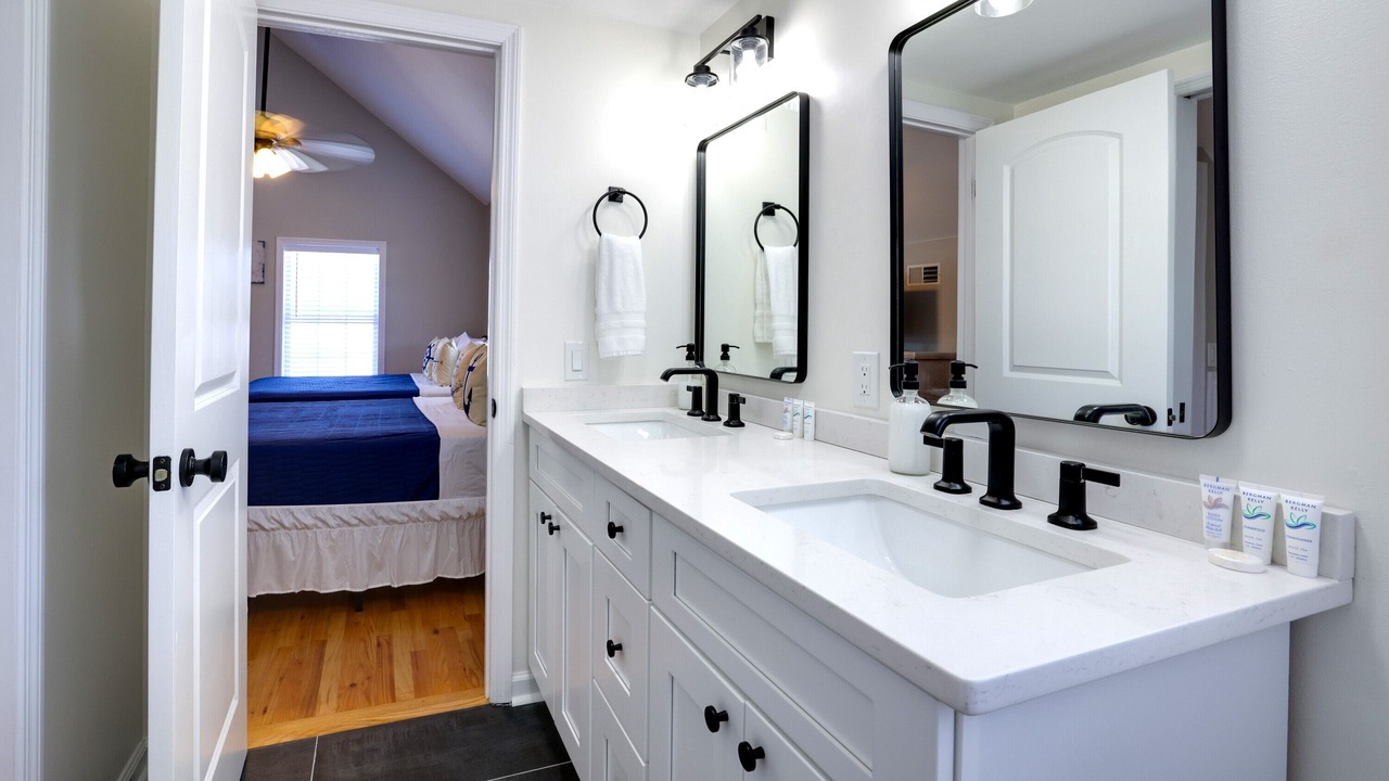 Photo of Bathroom in Tybee Island