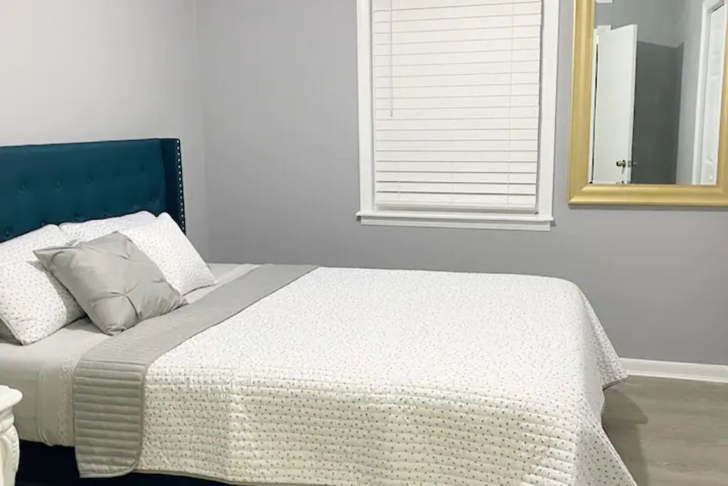 Photo of Bedroom in Savannah