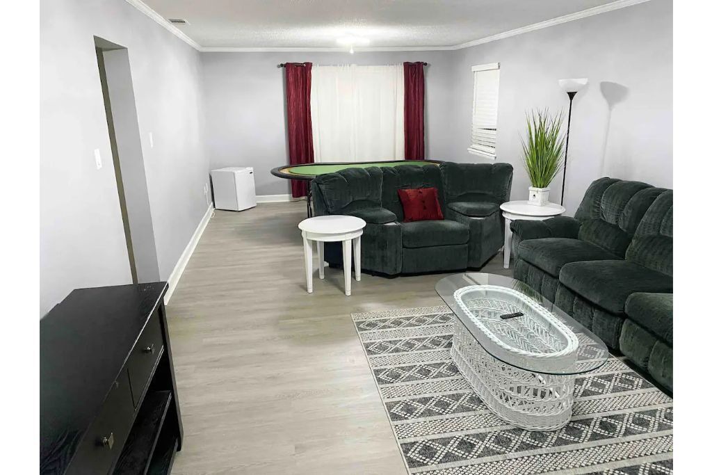 Photo of Livingroom in Savannah