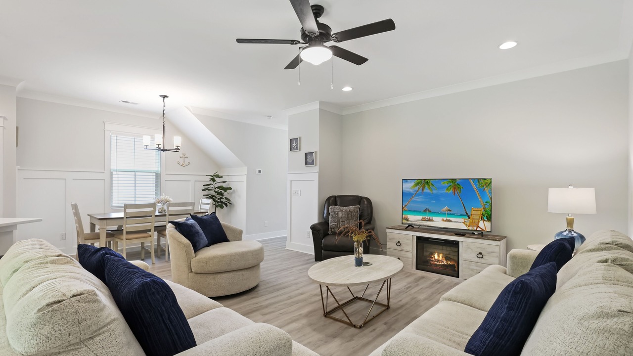 Photo of Livingroom in Spanish Wells