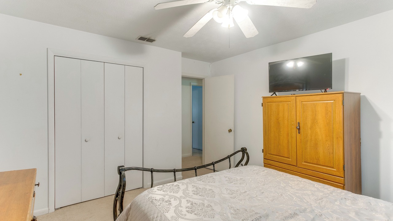Photo of Bedroom in Waycross