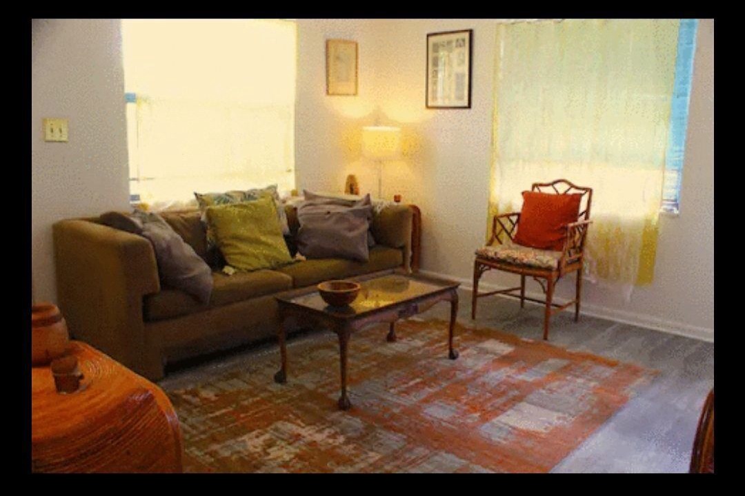 Photo of Livingroom in Bayview