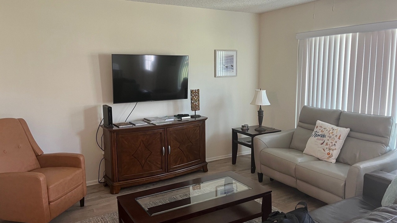 Photo of Livingroom in Sebastian Highlands