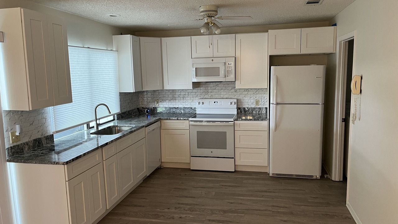 Photo of Kitchen in Sebastian Highlands