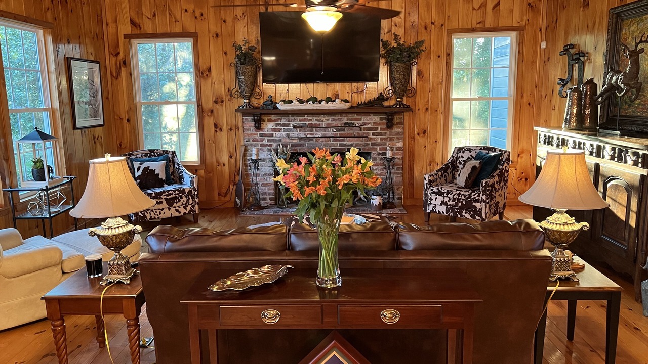 Photo of Livingroom in Manning