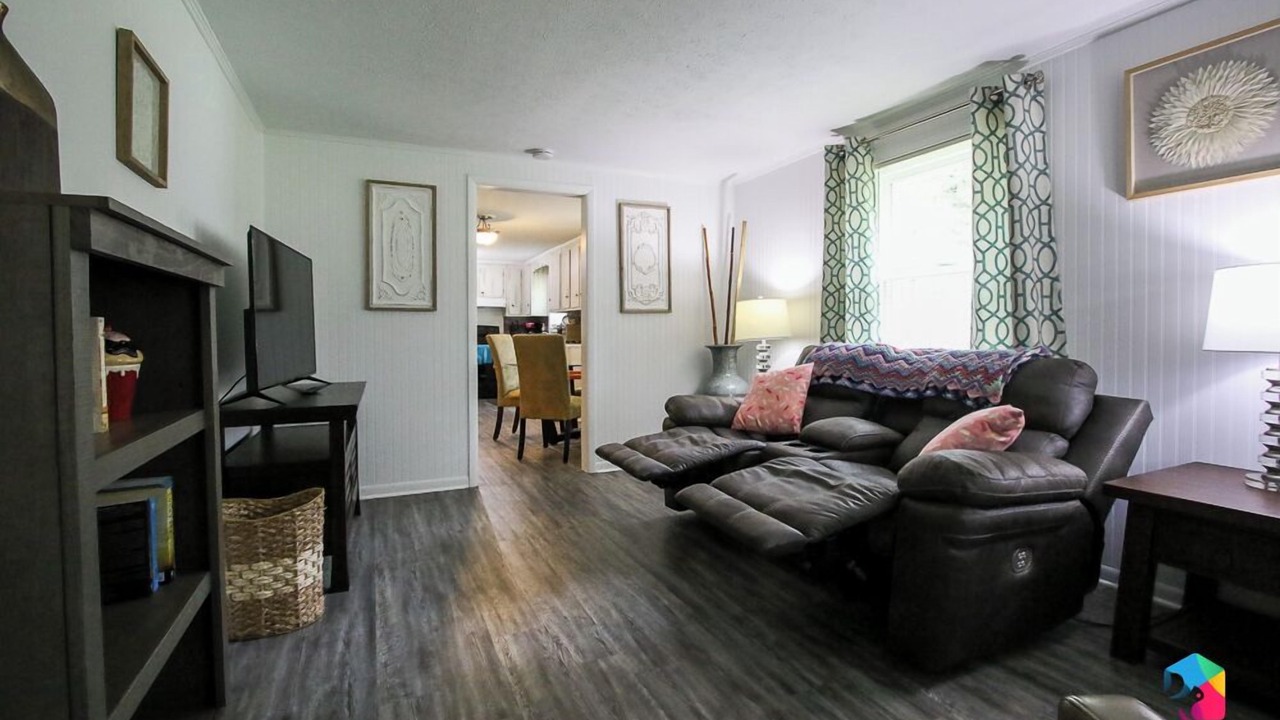 Photo of Livingroom in Pooler