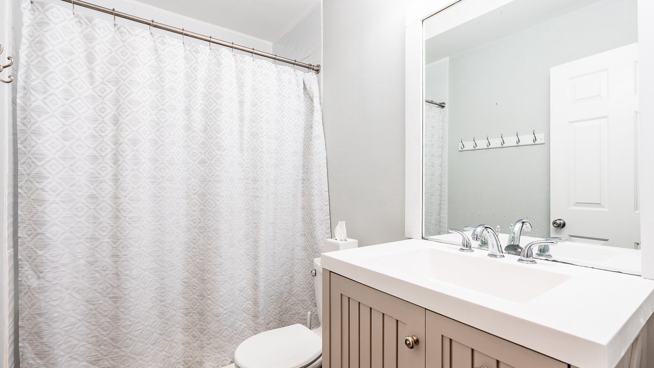 Photo of Bathroom in Lakewood Park