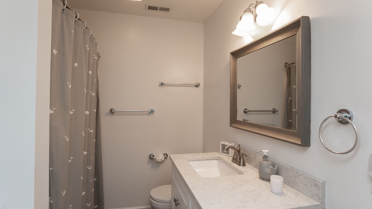 Photo of Bathroom in Port Royal Landing