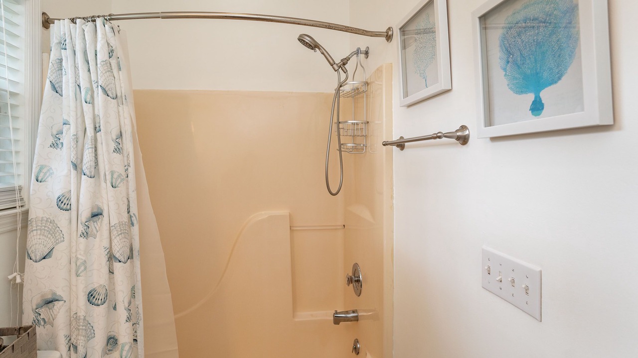 Photo of Bathroom in Port Royal Landing