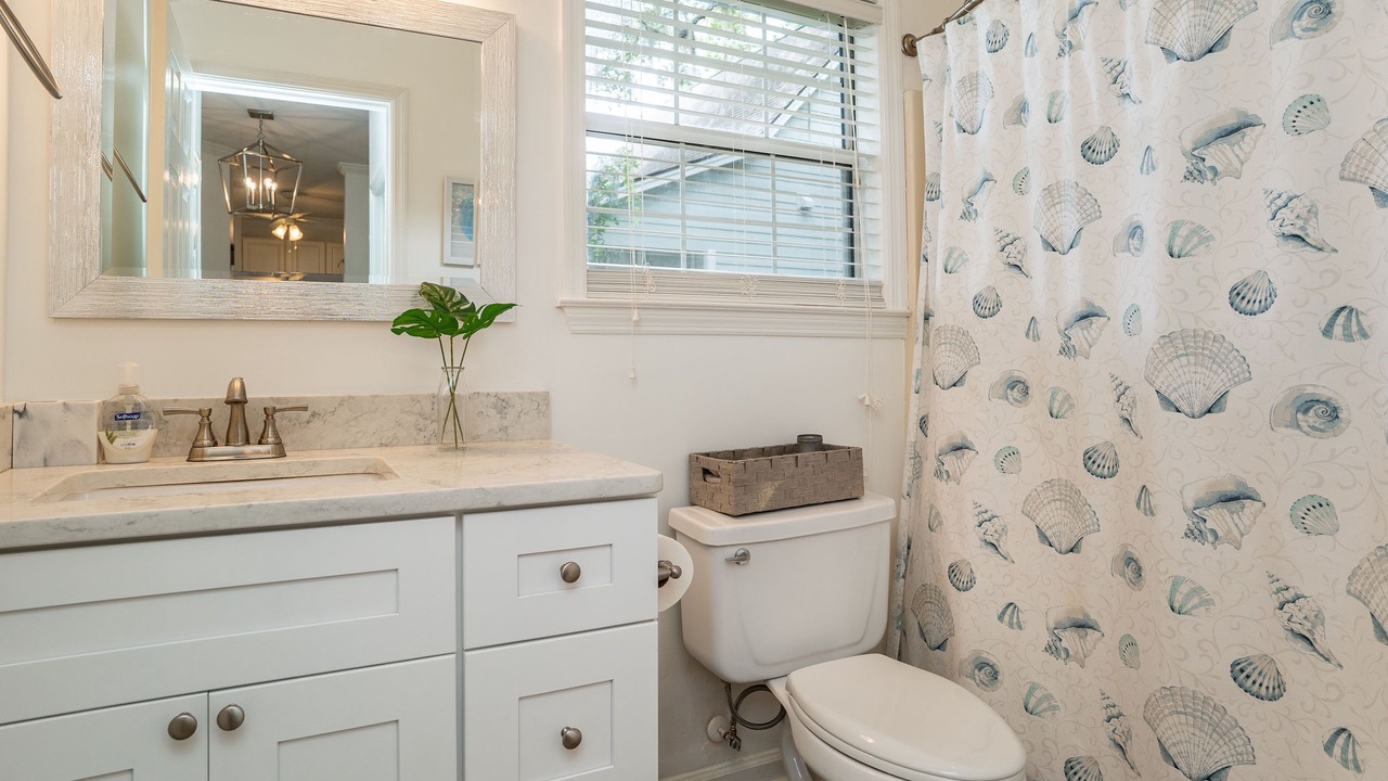 Photo of Bathroom in Port Royal Landing
