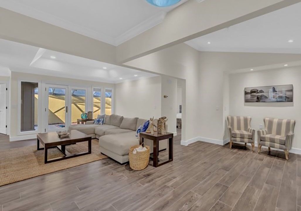 Photo of Livingroom in Indian River Shores