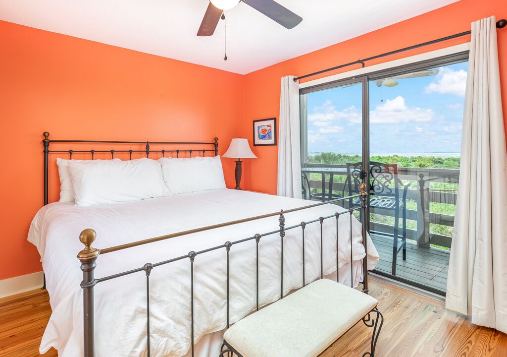 Photo of Bedroom in Tybee Island