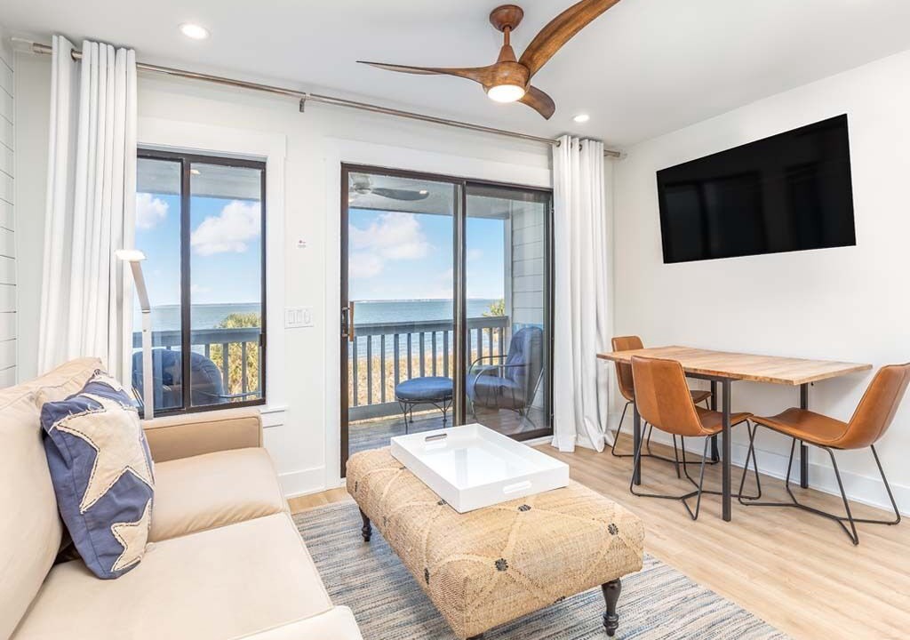 Photo of Livingroom in Tybee Island