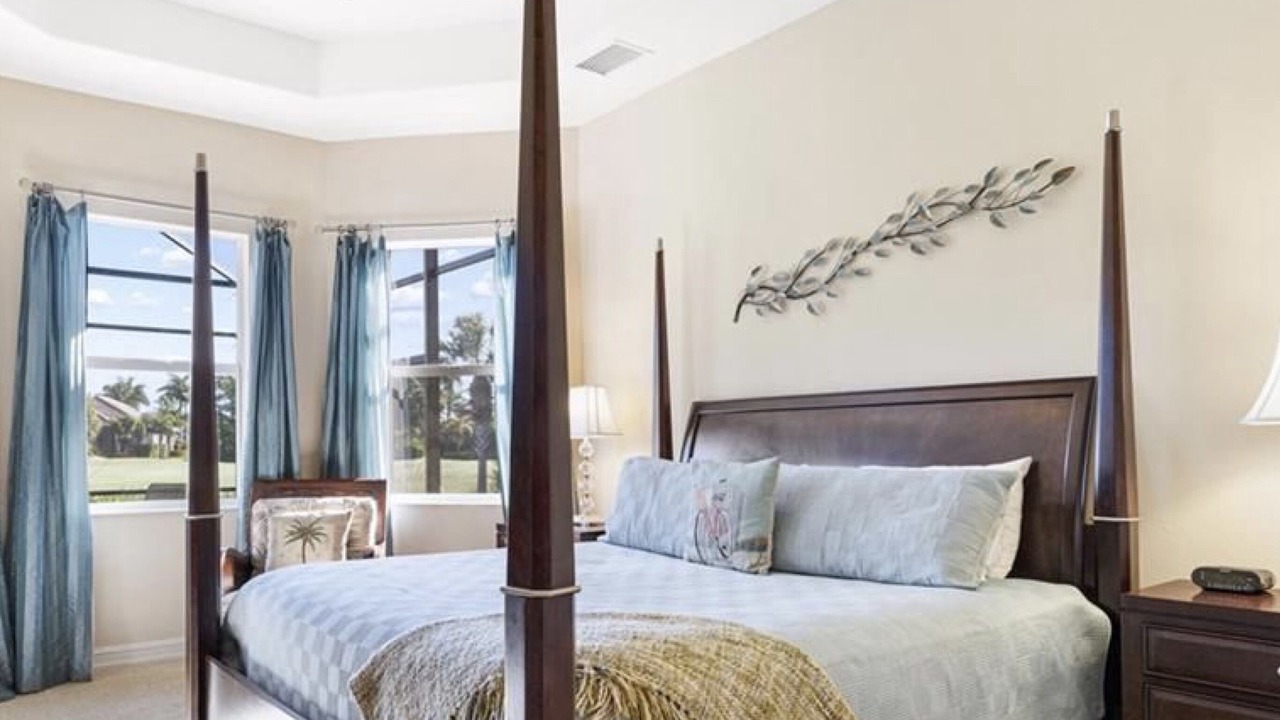 Photo of Bedroom in Naples
