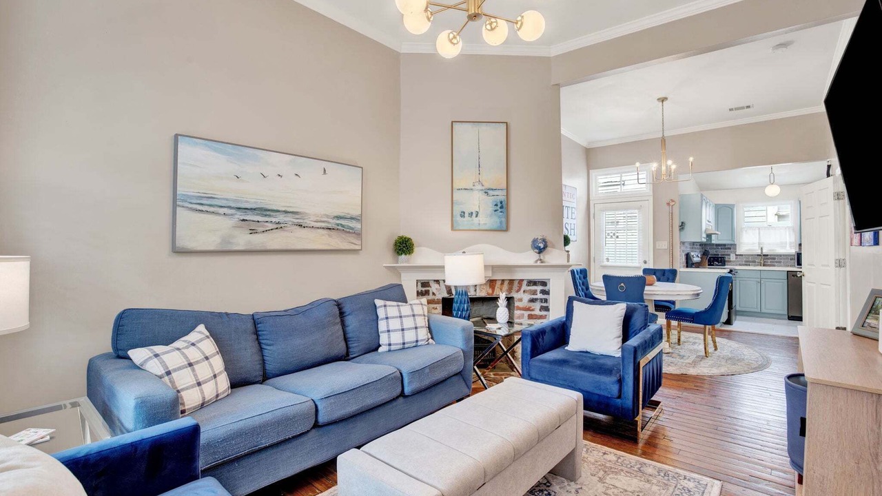 Photo of Livingroom in Beach Institute