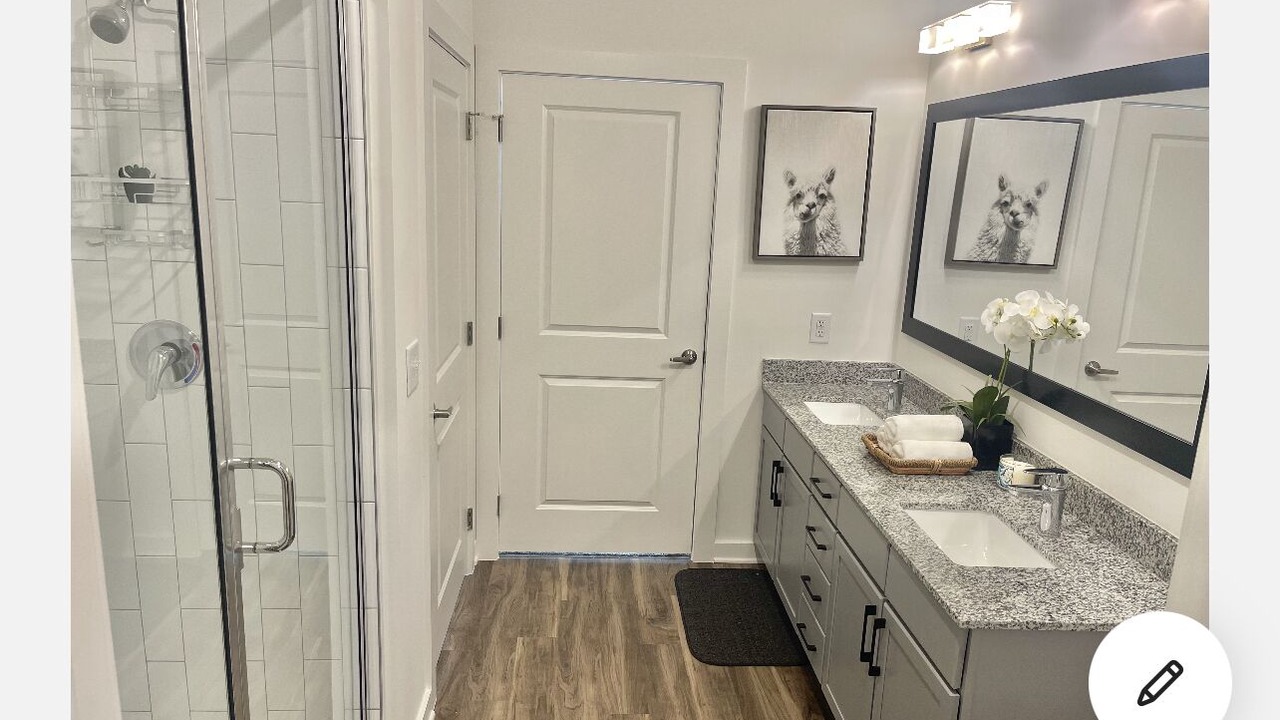 Photo of Bathroom in Summerville