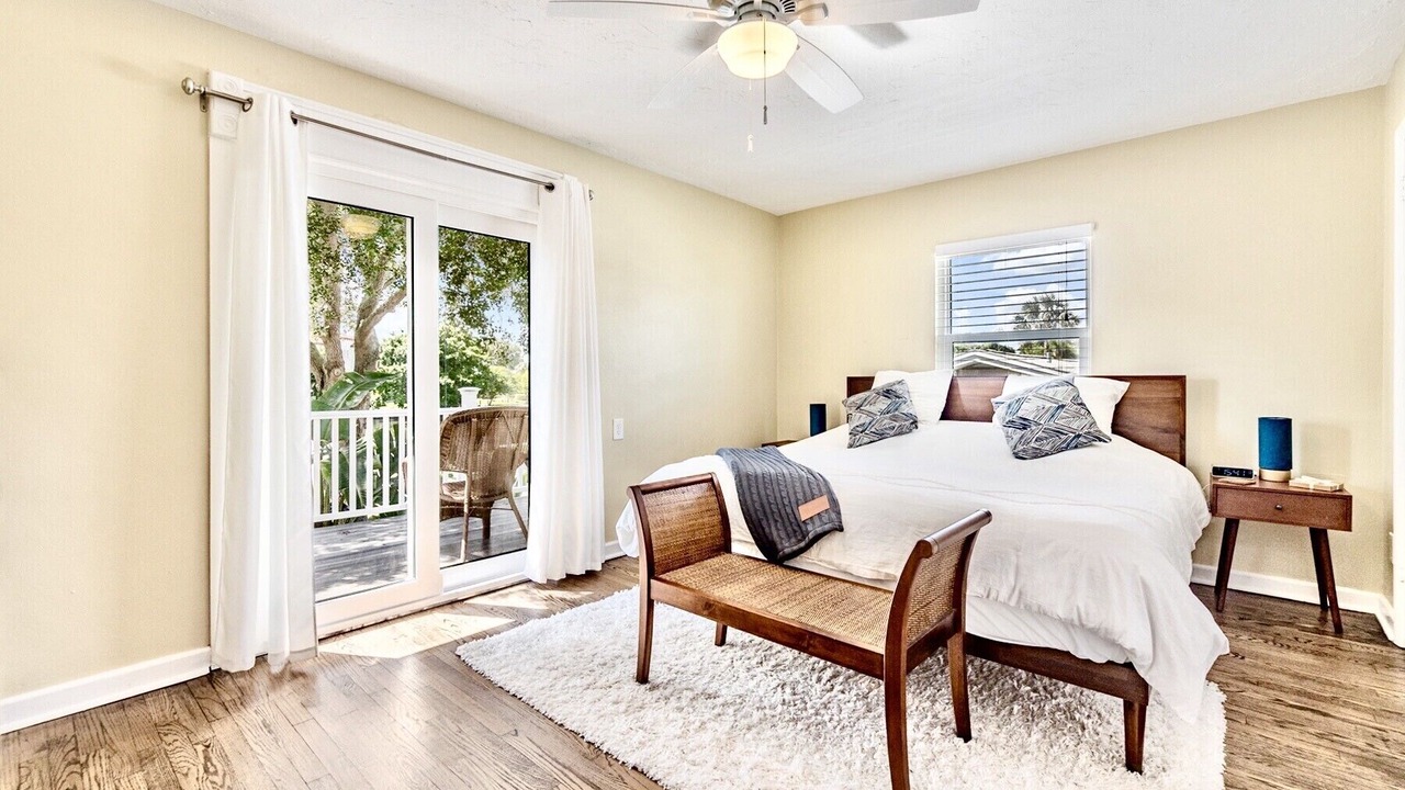 Photo of Bedroom in Shore Acres