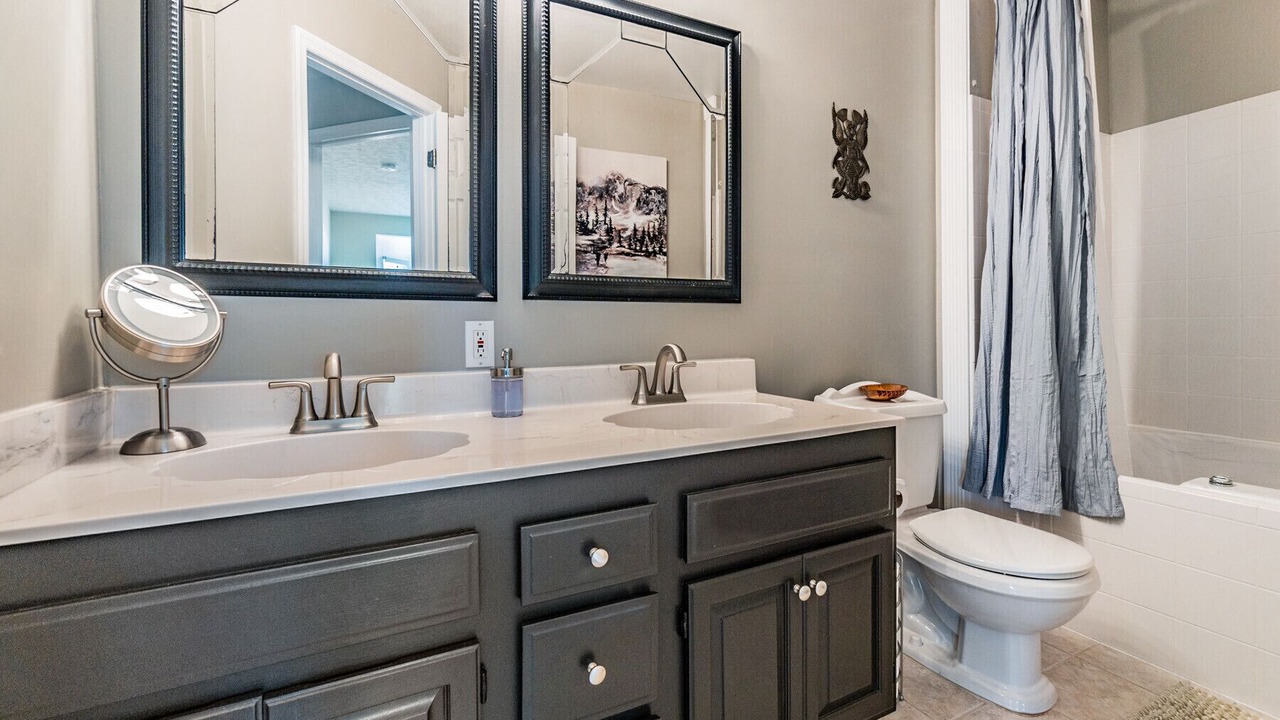 Photo of Bathroom in Shore Acres