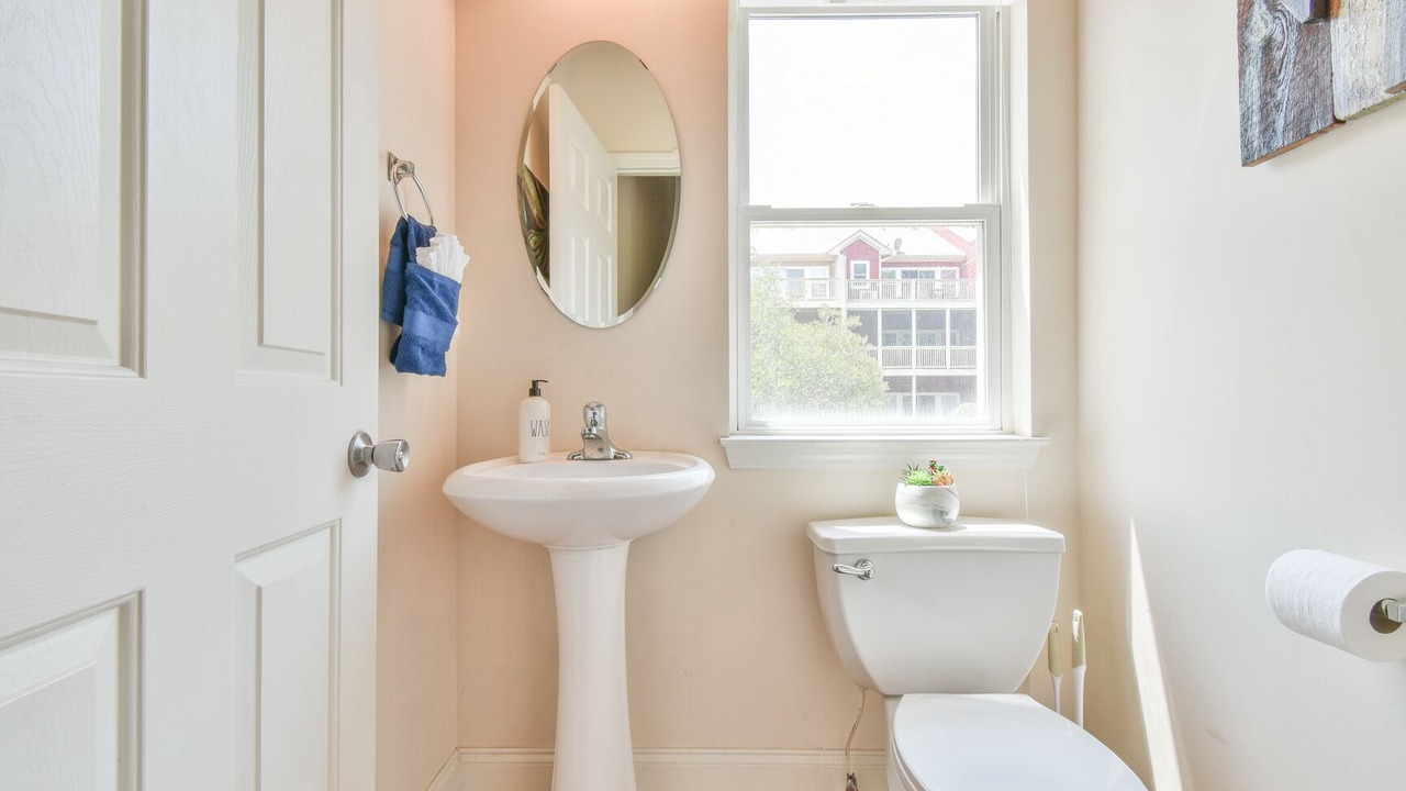 Photo of Bathroom in Hartwell