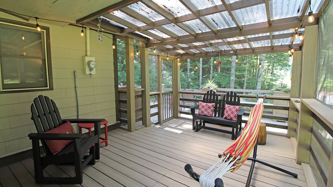 Photo of Patio Balcony in Almond