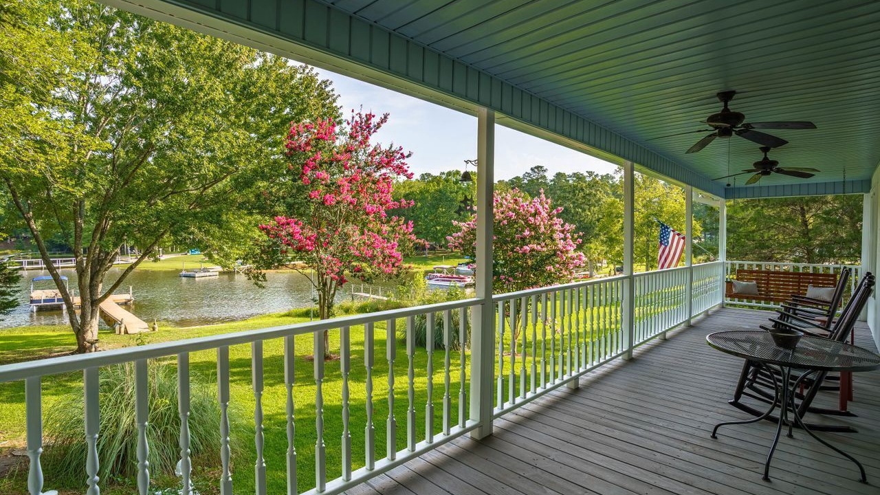 Photo of Patio Balcony in Newberry Shores