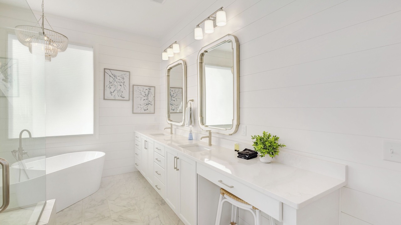 Photo of Bathroom in West Union