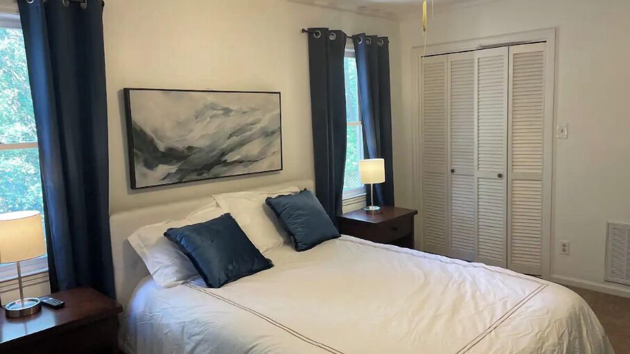 Photo of Bedroom in Midtown