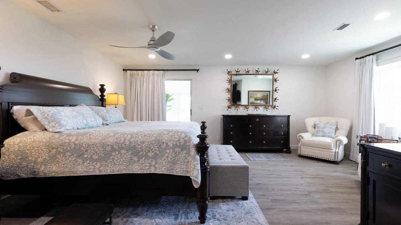 Photo of Bedroom in North River Shores