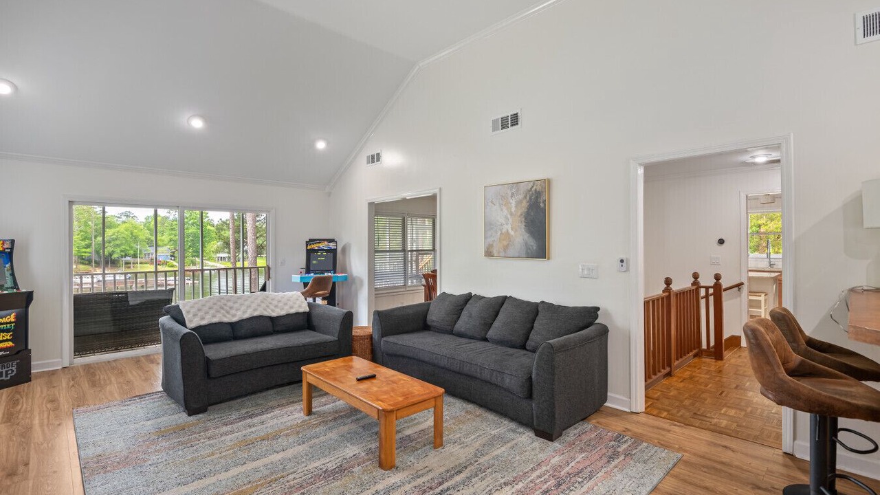 Photo of Livingroom in Leesville