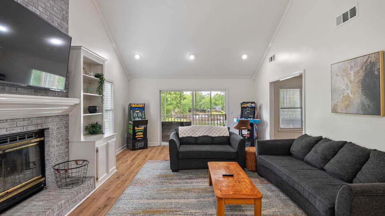 Photo of Livingroom in Leesville