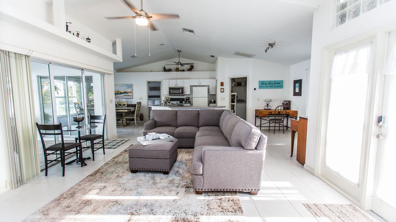 Photo of Livingroom in Mariner